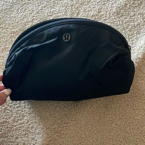 lululemon Feeling Ready 3.5 L Pouch